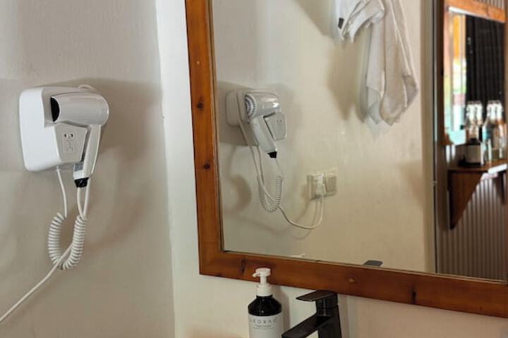 Room 11 of 31