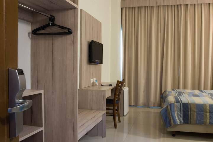 Room 16 of 55