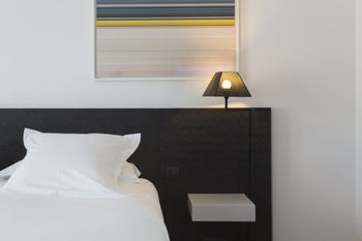 Room 16 of 36
