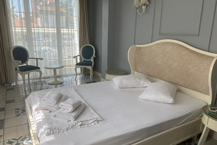 Room 35 of 125