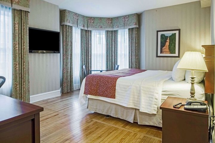 Room 7 of 53