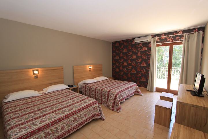 Room 7 of 44