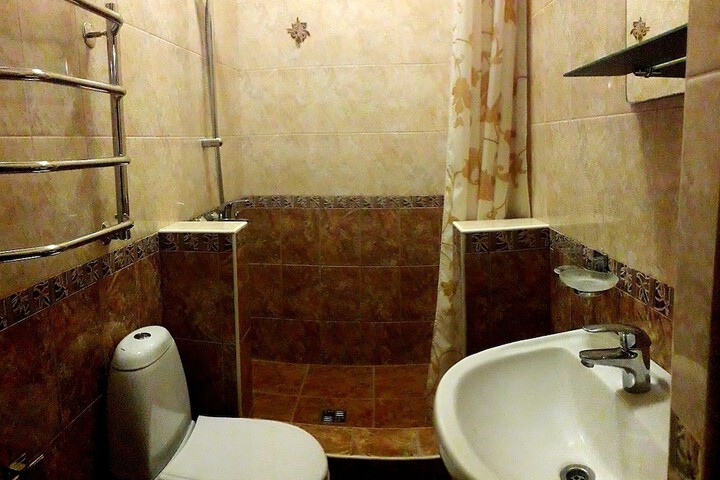 Room 26 of 34