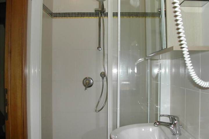 Room 14 of 45