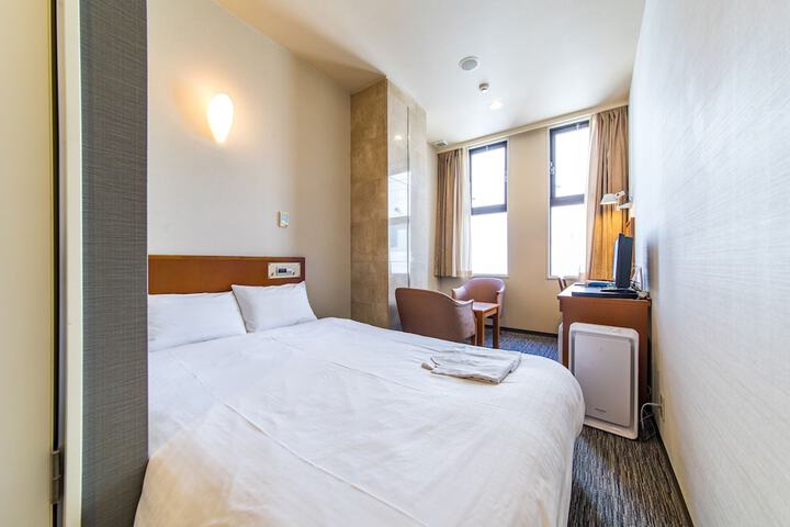 Room 15 of 36