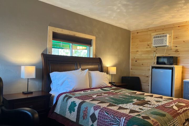 Room 10 of 25