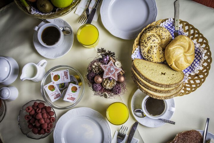 Breakfast/Coffee Service 47 of 61