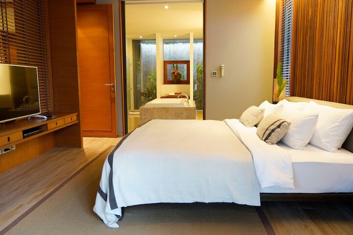 Room 14 of 119