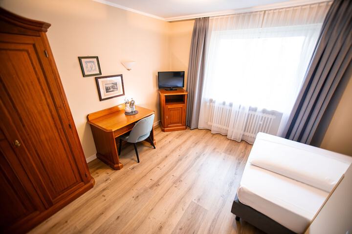 Room 43 of 72