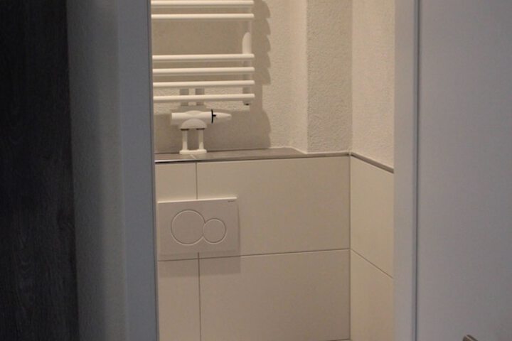 Room 32 of 50