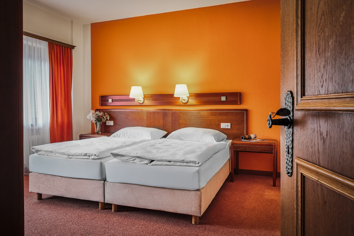 Room 21 of 74