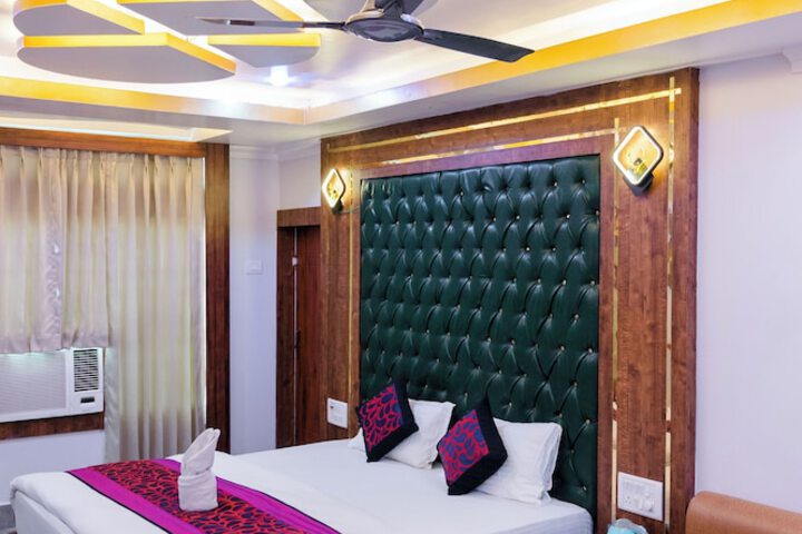 Room 5 of 36