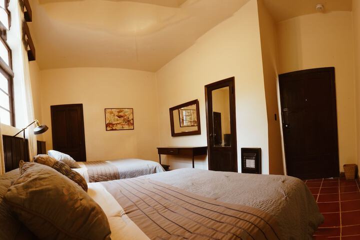 Room 20 of 34