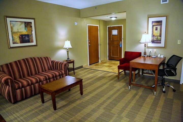 Room 12 of 52