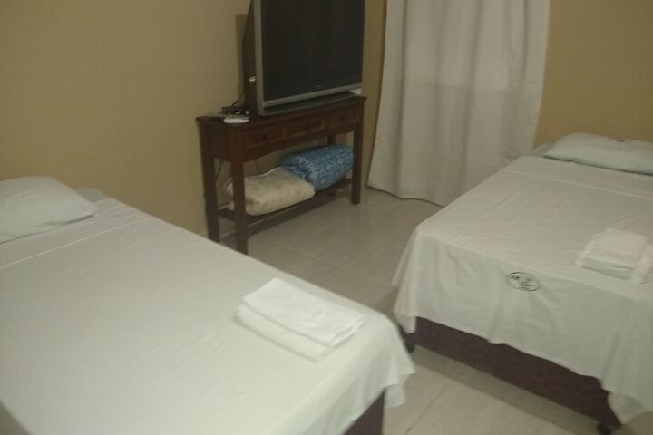 Room 70 of 86