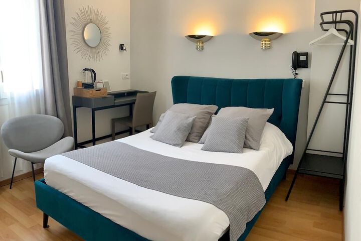 Room 8 of 36
