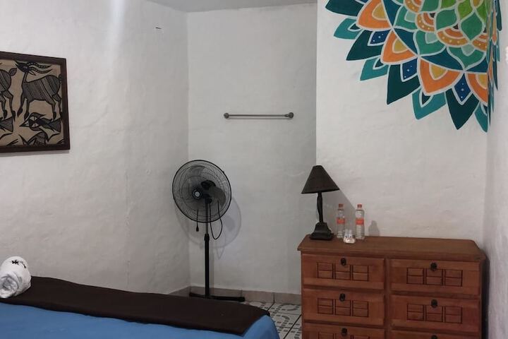 Room 4 of 37