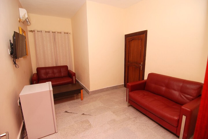 Room 13 of 29