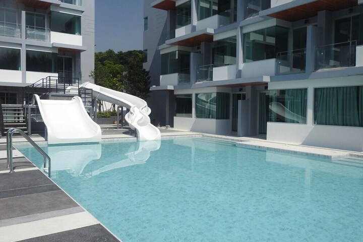 Pool 14 of 27