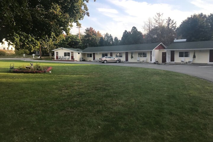 Property Grounds 35 of 42