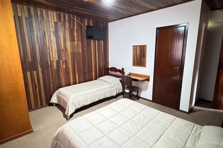 Room 15 of 25