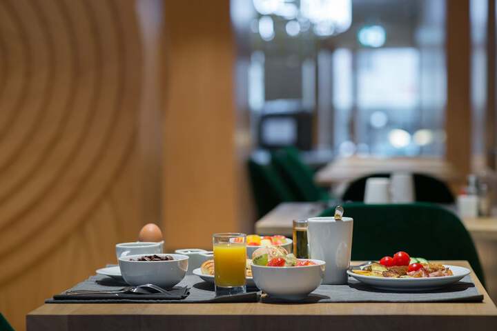 Breakfast/Coffee Service 89 of 104
