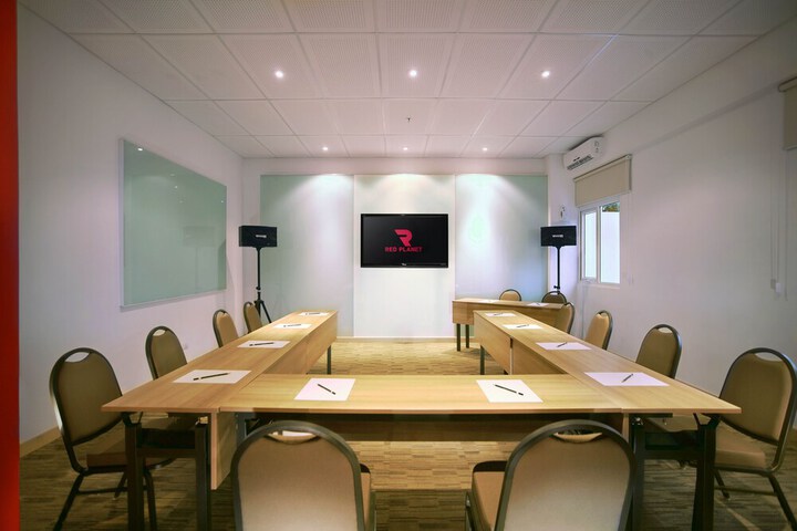 Meeting 21 of 33