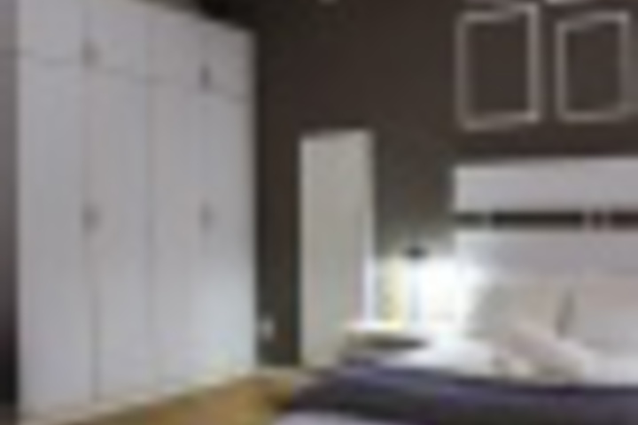 Room 27 of 72