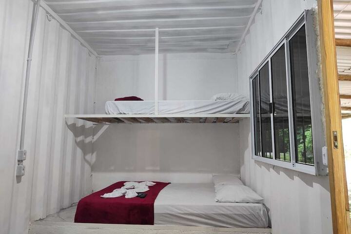 Room 35 of 135