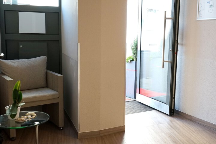 Entrance & Lobby