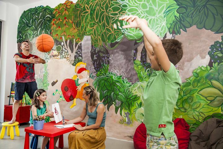 Children's play area - indoor