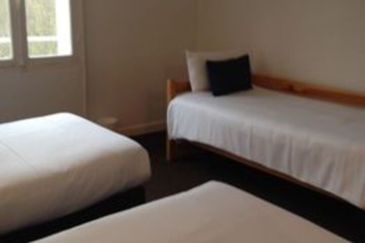 Room 34 of 69