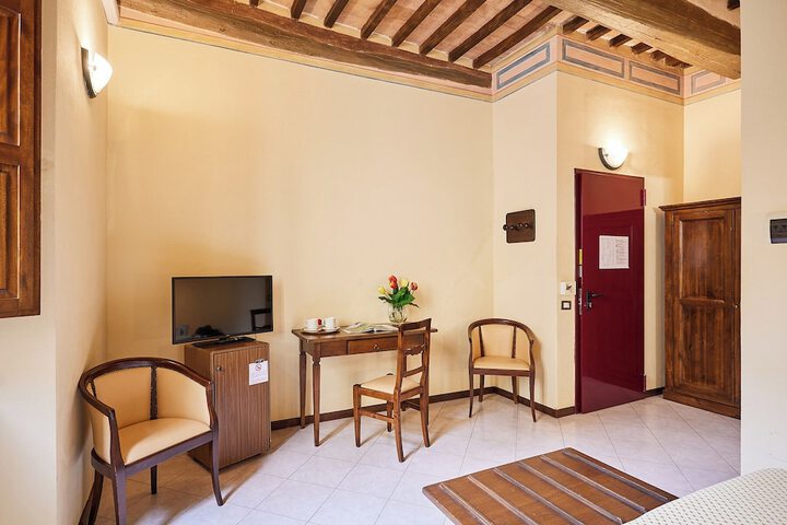Room 18 of 54
