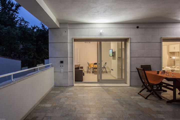Terrace/Patio 34 of 48