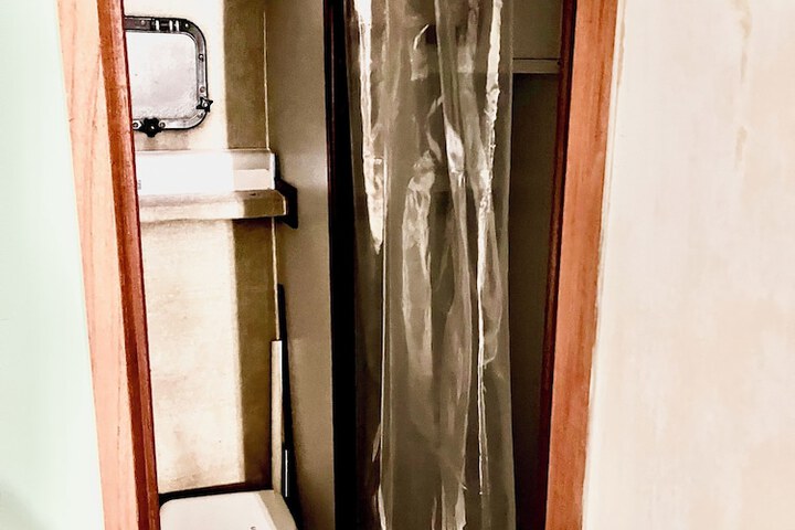 Room 15 of 25