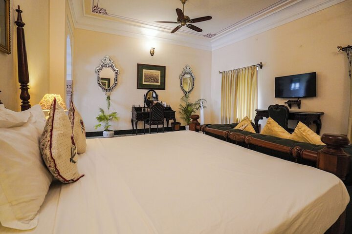 Room 44 of 112