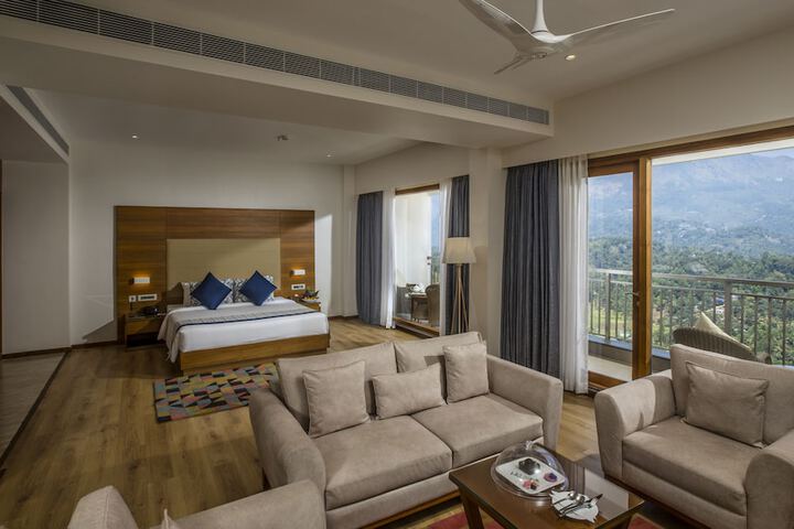 Room 10 of 82