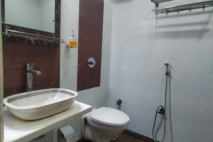Room 19 of 32