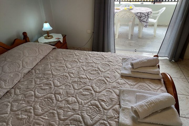 Room 37 of 192