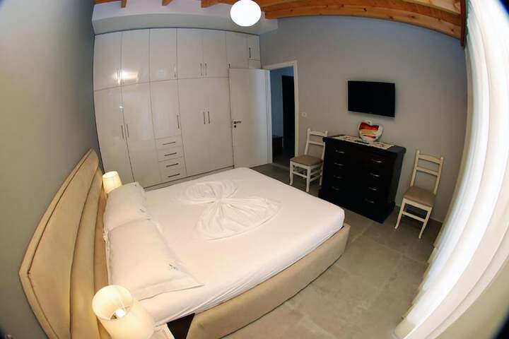 Room 29 of 120