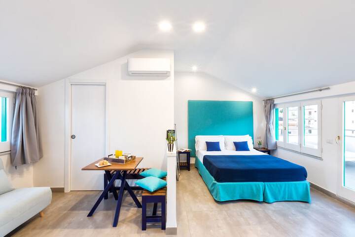 Room 8 of 70