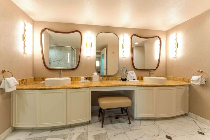 Remodeled King Suite (28 of 58)