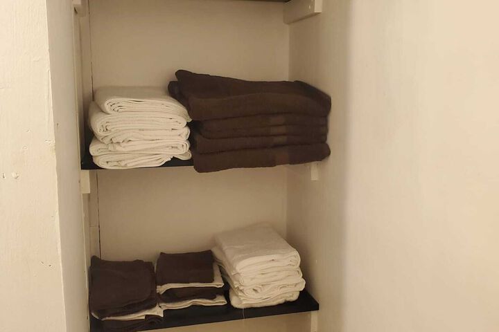 Room 4 of 71