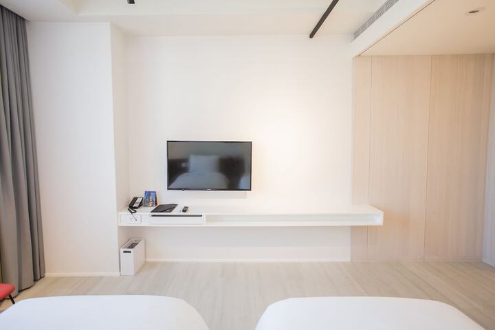 Room 25 of 85