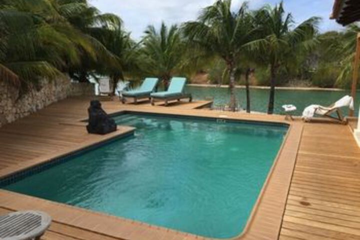 Pool 44 of 69