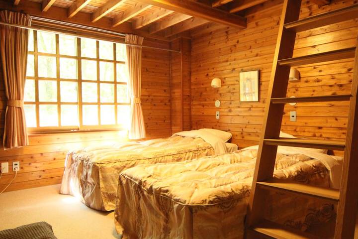 Room 6 of 54