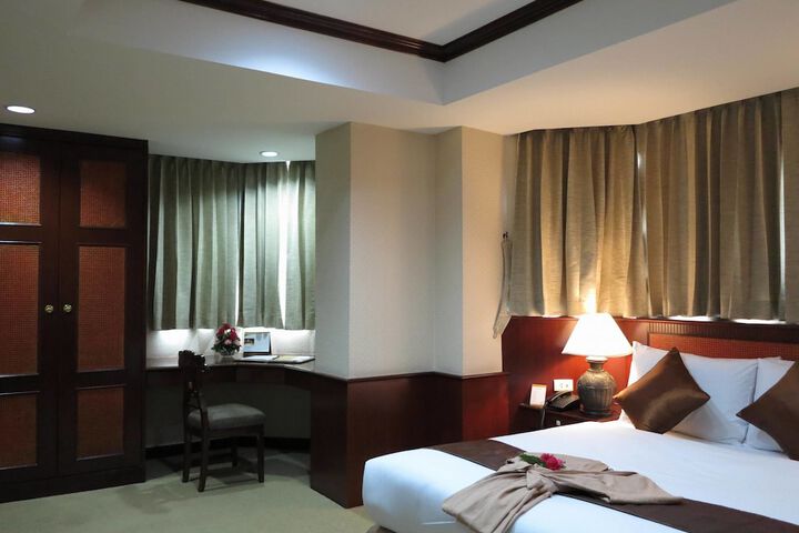 Room 7 of 51