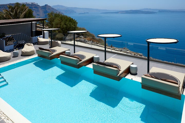 Pool 113 of 190