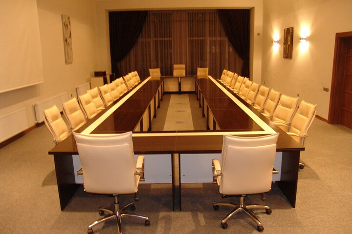 Business Center 33 of 41