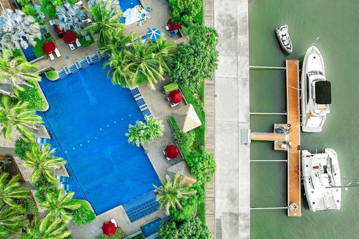 Pool 40 of 103